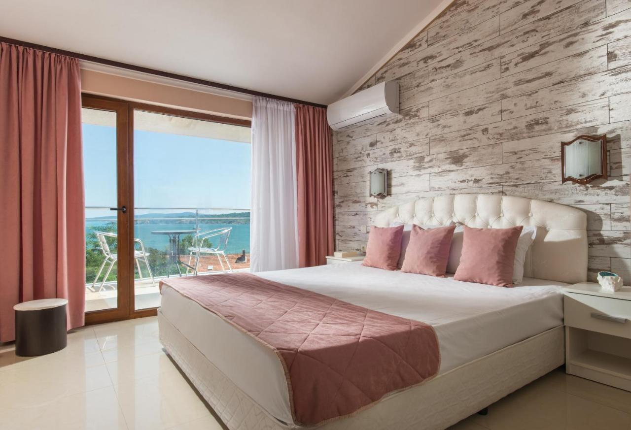 Семеен Хотел Golden Place Sozopol Luaran gambar