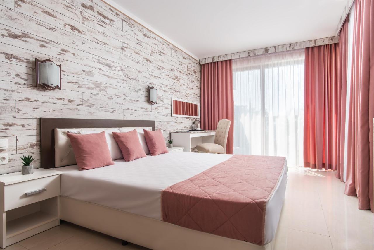 Семеен Хотел Golden Place Sozopol Luaran gambar