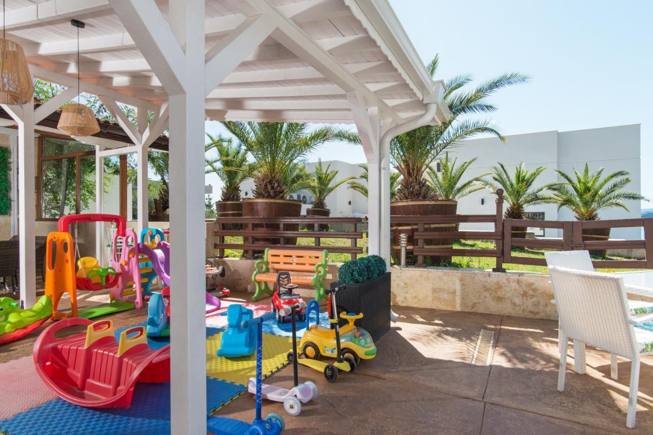 Семеен Хотел Golden Place Sozopol Luaran gambar