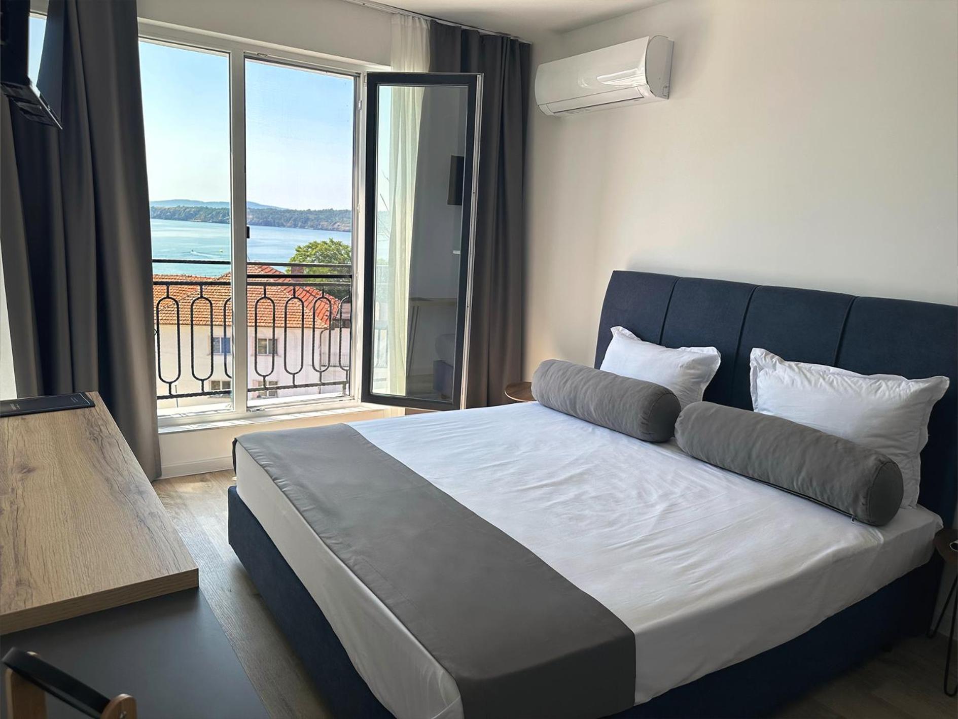 Семеен Хотел Golden Place Sozopol Luaran gambar